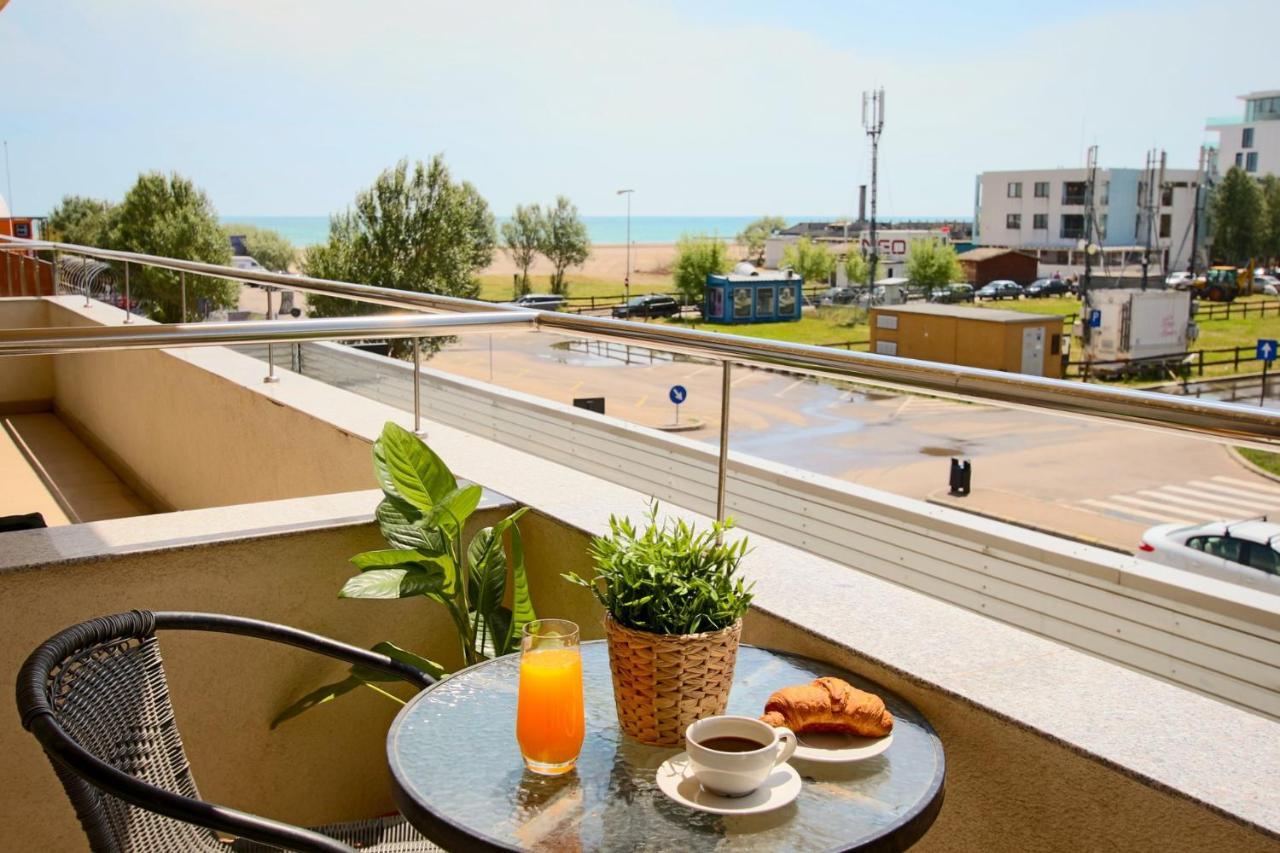 Fratelli Apartments Summerland Mamaia Exterior foto